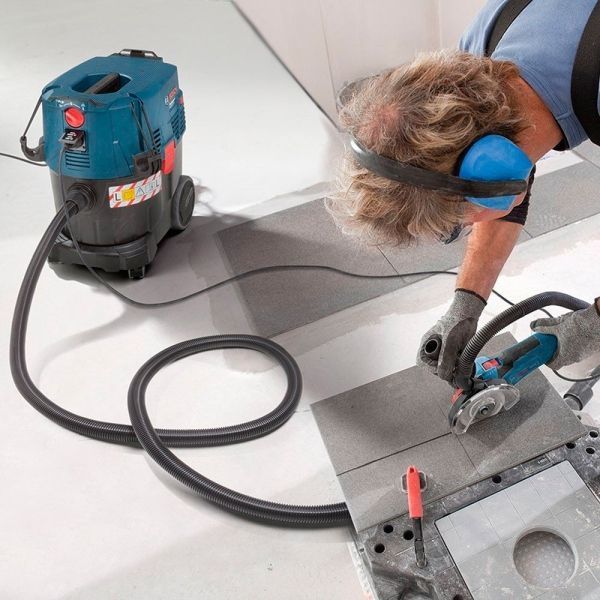 Універсальний пилосос Bosch Professional GAS 35 L AFC із набором насадок для підлоги та щілинною насадкою 06019C3200 фото